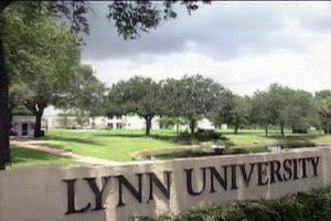 Mini-Course Week trip to Lynn University provides glimpse of student life on campus