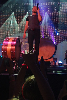 Lead Singer of Imagine Dragons, Dan Reynolds, sings to his adoring fans.
