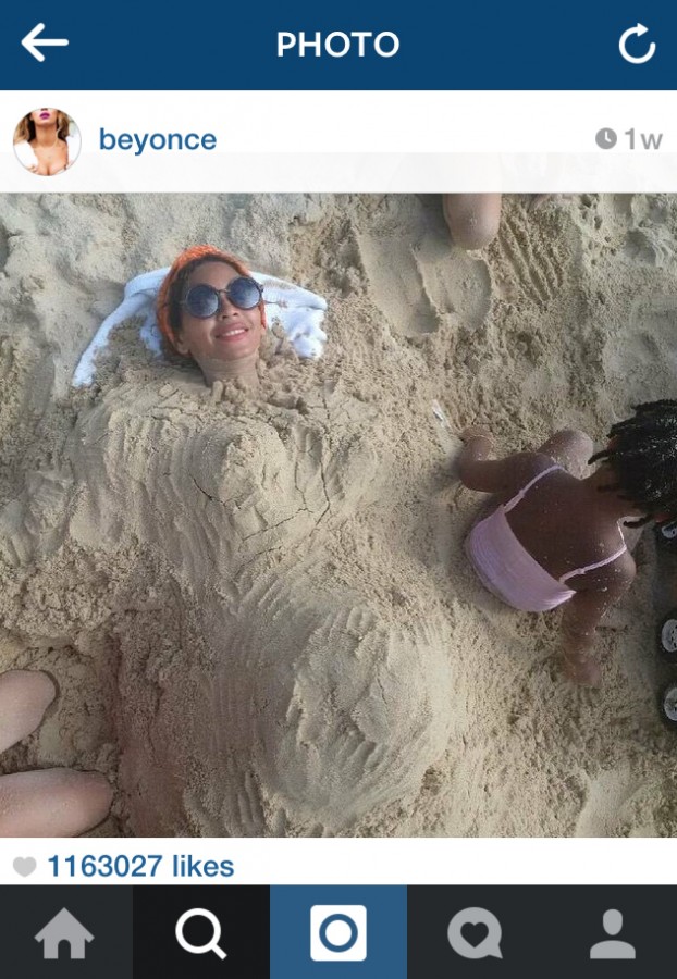 Beyonce+definitely+caused+a+commotion+when+she+posted+this+photo+on+her+Instagram