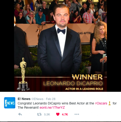 Credit: Twitter/@ENews
Leonardo DiCaprio finally won his first Oscars at the 2016 88th Academy Awards 
