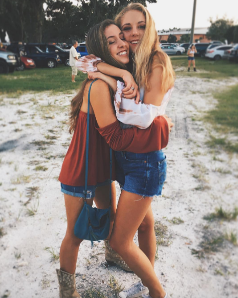 Allie Weachter and Hope Rossi 17 attend ZBB concert! Photo Credit: Allie Weachter (used with permission).