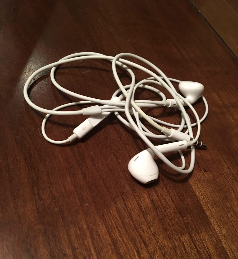 One of the most annoying things for people who own earbuds: taking 5 minutes just to untangle them. Credit: Emily Hoerbelt/Achona Online