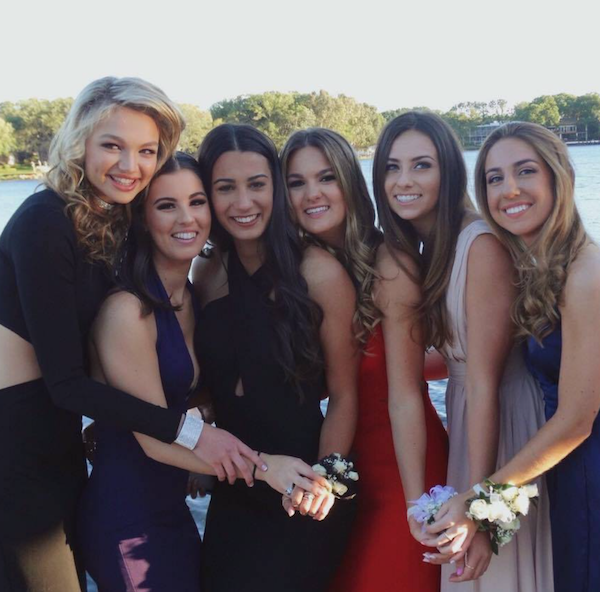 Photo Credit: Julia Prince/Achona Online
Senior prom is the last high school dance you will have with your friends.