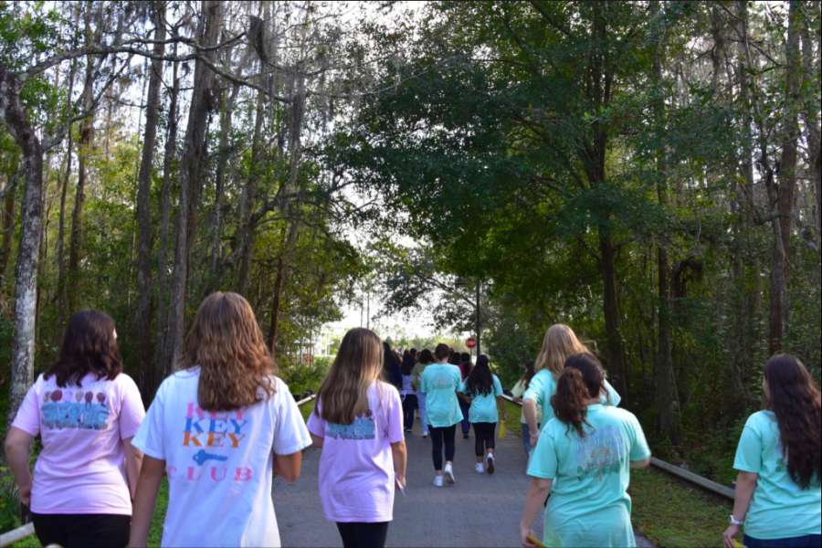 The rising seniors at their junior retreat.