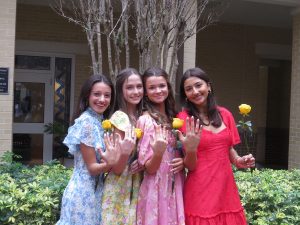 The Class of 2025 showed out in a display of pink, blue, and florals at this year's Junior Ring ceremony. 