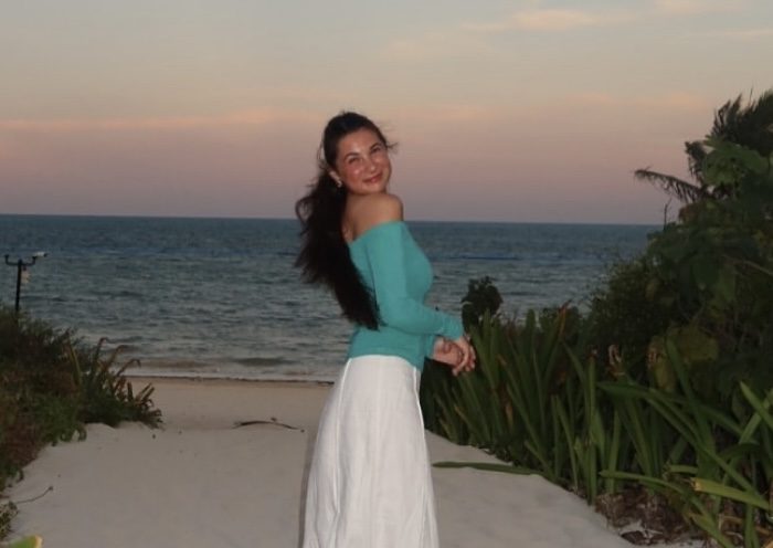 Adriana Trapuzzano ('26) posing for her digital camera