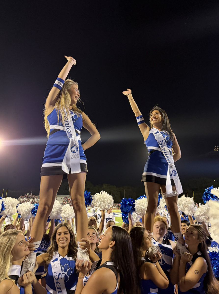 Captains Josie and Stella in their Senior Stunts.